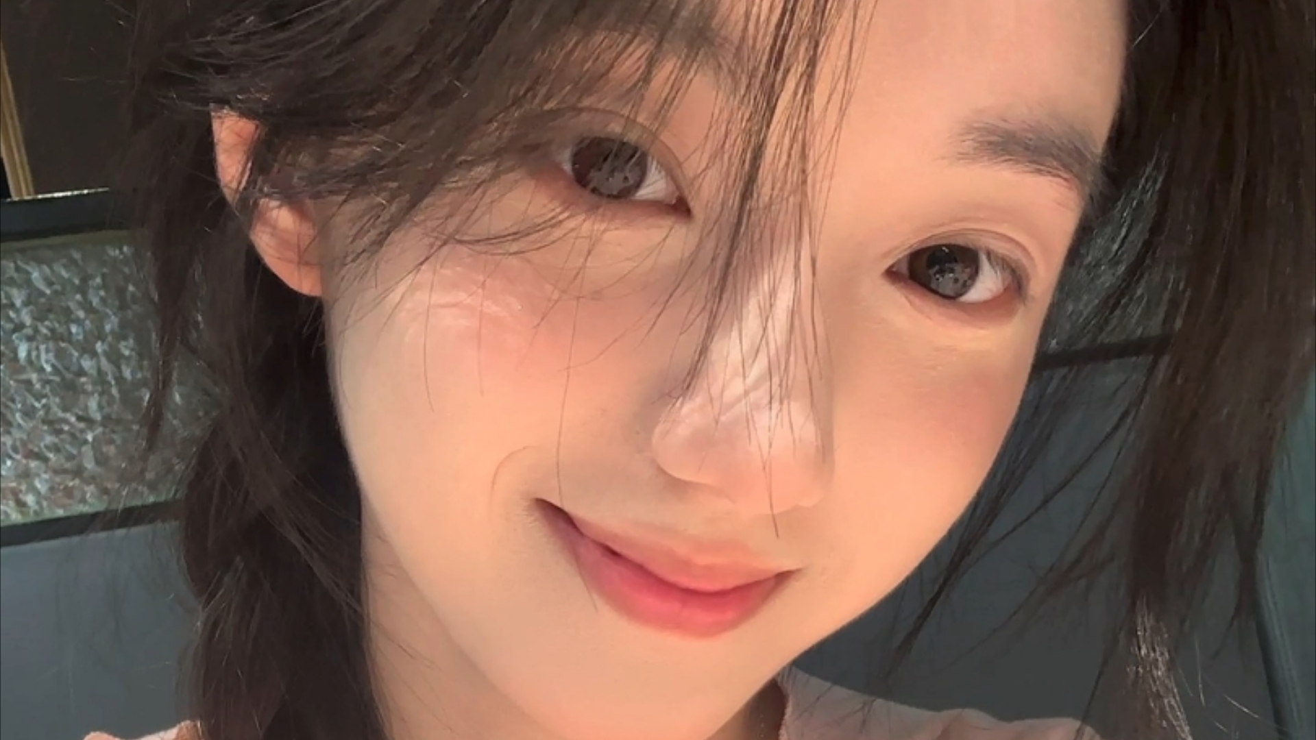 黄仁勋年内第三次访华，用这个词形容中国AI产业